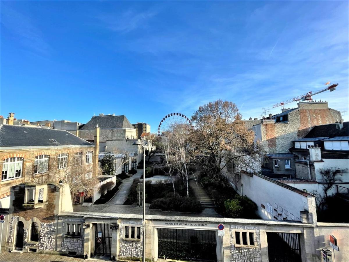 Charme De L'Ancien Pour Cet Appartement Entierement Renove Dans L'Hypercentre De Reims Exterior foto