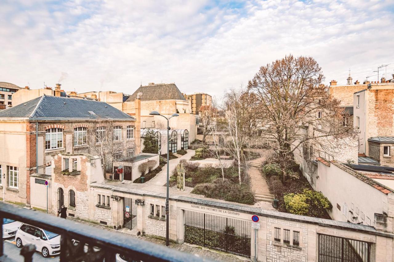 Charme De L'Ancien Pour Cet Appartement Entierement Renove Dans L'Hypercentre De Reims Exterior foto